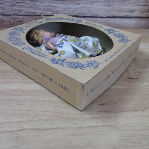 Dream Doll 7.5" Easter Bonnie Window Box 1950s - Picture 6 of 9